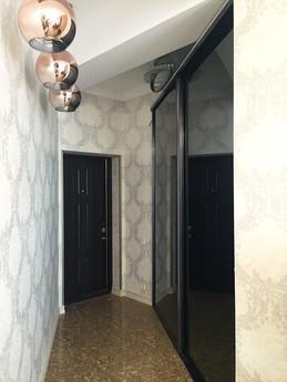 Lucky - VIP-class apartment in the cente, Odessa - apartment by the day