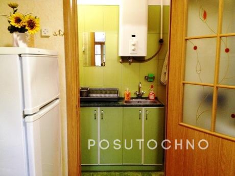 I rent my 1Q in Yalta, 5 minutes to the, Yalta - apartment by the day