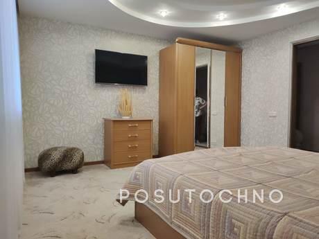 I rent my apartment 95m2 sea, Chernomorsk (Illichivsk) - apartment by the day