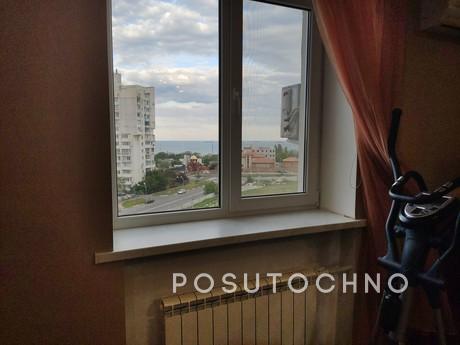 Сдаю свою квартиру 95м2 у моря, Черноморск (Ильичевск) - квартира посуточно