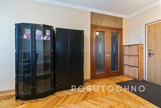 Spacious apartment in the metro in 1905, Moscow - apartment by the day