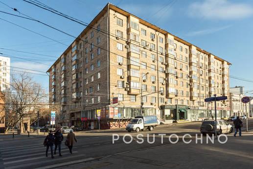 Spacious apartment in the metro in 1905, Moscow - apartment by the day