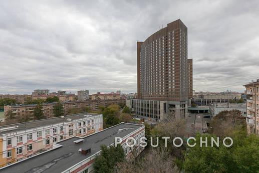 Bright apartment 1 minute from m.VDNH, Москва - квартира подобово