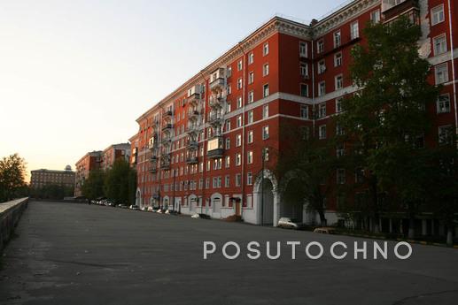 Spacious apartment m.Universitet, Moscow - apartment by the day