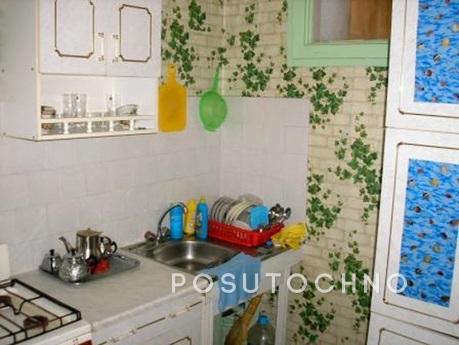 Apartment for Rent 1000 rubles, Yevpatoriya - apartment by the day