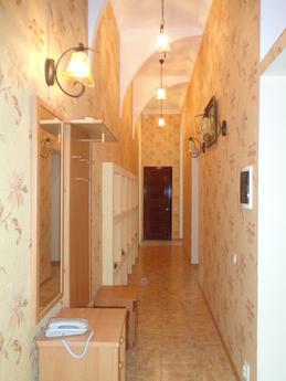 Chic 2x apartment in the center of Yevpa, Yevpatoriya - apartment by the day