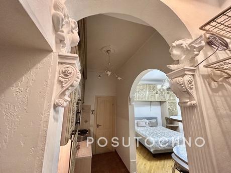 Romantic courtyard apartments, Lviv - apartment by the day