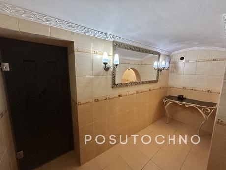 Romantic courtyard apartments, Lviv - apartment by the day