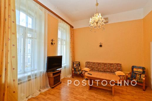 The apartment is on the intersection of, Saint Petersburg - apartment by the day