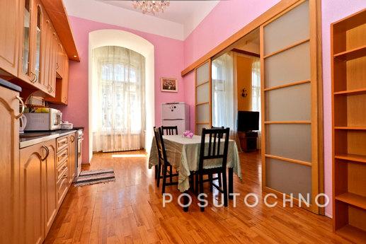 The apartment is on the intersection of, Saint Petersburg - apartment by the day