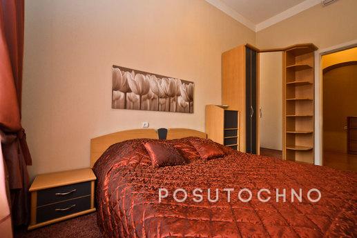 The apartment is on the main street of t, Saint Petersburg - apartment by the day