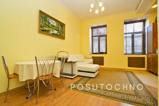 Comfortable apartment in the heart, Saint Petersburg - apartment by the day