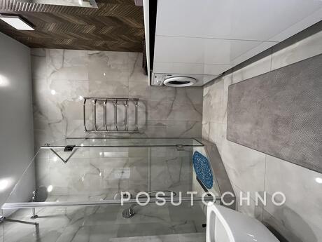 2-room Suite in Elitny Novobudovo, Khmelnytskyi - apartment by the day