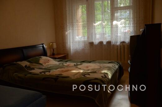 Rent daily 3-room apartment, Chernomorsk (Illichivsk) - apartment by the day