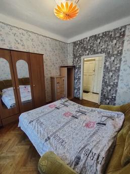 Оренда двокімнатної квартири подобово, Світловодськ - квартира подобово