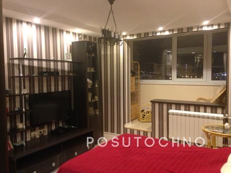 rent apartment renovated, Verkhnyaya Pyshma - apartment by the day