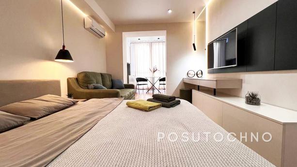 Modern design and comfort in the best area, Dnipro (Dnipropetrovsk) - apartment by the day