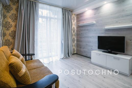 The center of the place and the calm expanse of the sky, Dnipro (Dnipropetrovsk) - apartment by the day