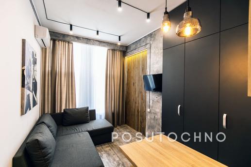 Charming evening for the hour of travel, Dnipro (Dnipropetrovsk) - apartment by the day