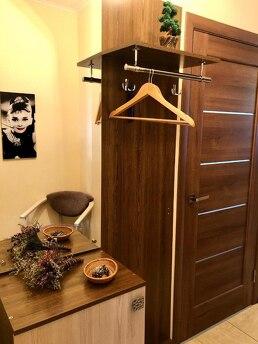 Apartment in the center, documents visible, Rivne - apartment by the day