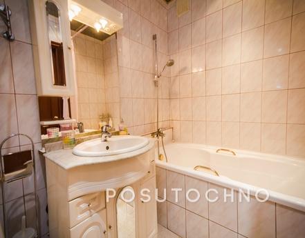 Daily 3-bedroom apartment near the metro, Москва - квартира подобово