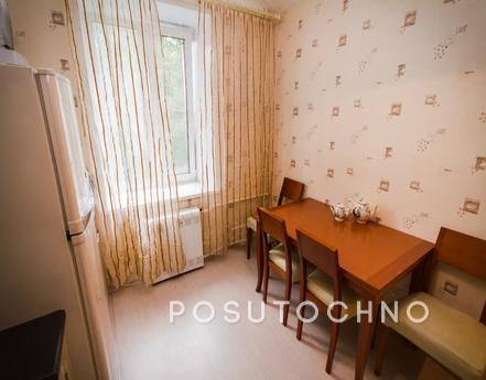 Daily 3-bedroom apartment near the metro, Москва - квартира подобово