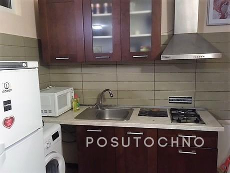 Cozy 2 bedroom apartment (Law), Odessa - apartment by the day