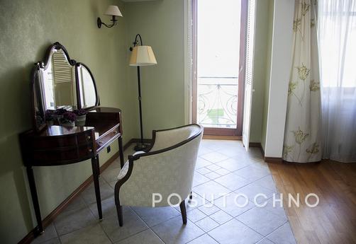 Daily Bolshoi Golovin Lane, 2, Moscow - apartment by the day