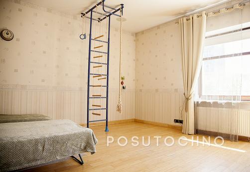 Daily Bolshoi Golovin Lane, 2, Moscow - apartment by the day