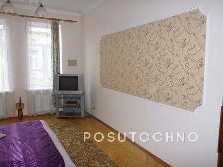 Free for now! 2 Bedrooms,Center, Wi-Fi!, Lviv - apartment by the day