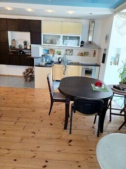 Daily rent 2 apartments 6 Fontana, Odessa - apartment by the day