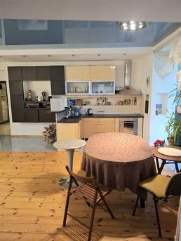 Daily rent 2 apartments 6 Fontana, Odessa - apartment by the day