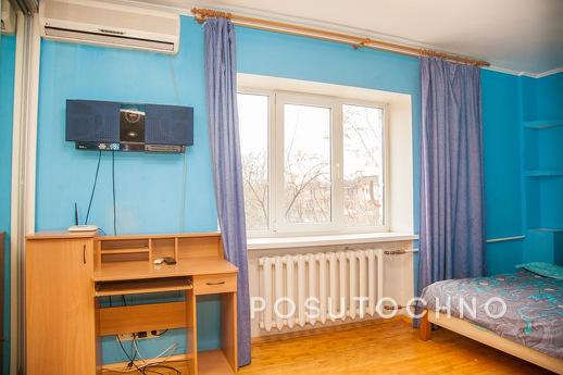 2-room semi-suite on Stalevarov St. 21, Zaporizhzhia - apartment by the day