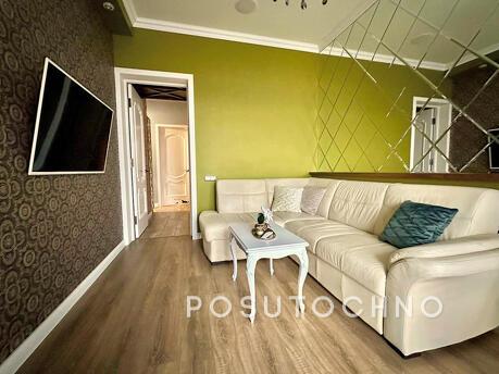 VIP 2-room apartments near McDonald's, Zaporizhzhia - apartment by the day