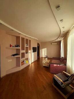 2 rooms. Junior suite on Soborny Avenue 212, Zaporizhzhia - apartment by the day