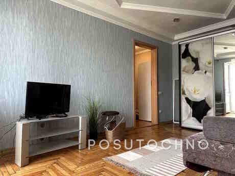 2 room Junior Suite on the street. Matrosova 25a, Zaporizhzhia - apartment by the day