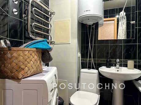 2 room Junior Suite on the street. Matrosova 25a, Zaporizhzhia - apartment by the day