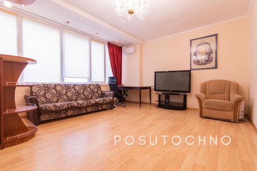 Оренда 3к квартири, метро Золоті ворота, Киев - квартира посуточно