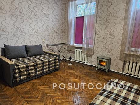 Оренда 1 кімнатна квартира  Вокзальна ме, Київ - квартира подобово