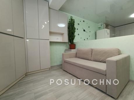 I'll rent out my apartment by the sea for a day., Yuzhny - apartment by the day
