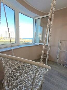 I'll rent out my apartment by the sea for a day., Yuzhny - apartment by the day