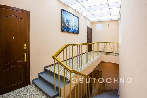 Apartments near the Hermitage, Saint Petersburg - apartment by the day