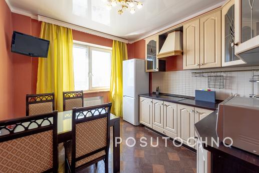Inndays Sverdlova 36A, Podolsk - apartment by the day