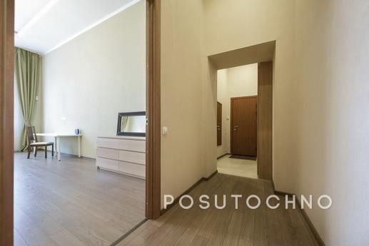 2-room flat with parking in the center, Saint Petersburg - apartment by the day