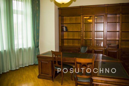 ELITE HOUSE NEAR PARK, Kislovodsk - apartment by the day