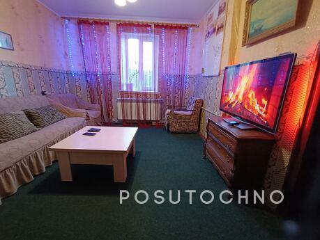 Трехкомнатная квартира возле Каштанового сквера (ул. Соборна