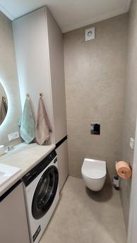 53 Pearl on Tairova, Odessa - apartment by the day