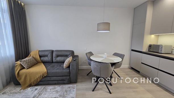 53 Pearl on Tairova, Odessa - apartment by the day