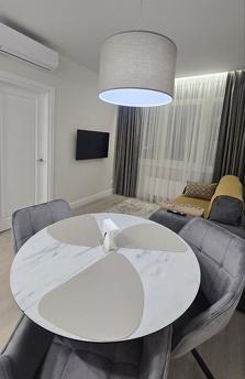 53 Pearl on Tairova, Odessa - apartment by the day