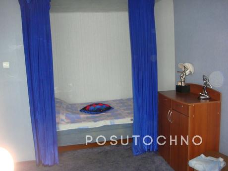 One Bedroom, Chernomorsk (Illichivsk) - apartment by the day